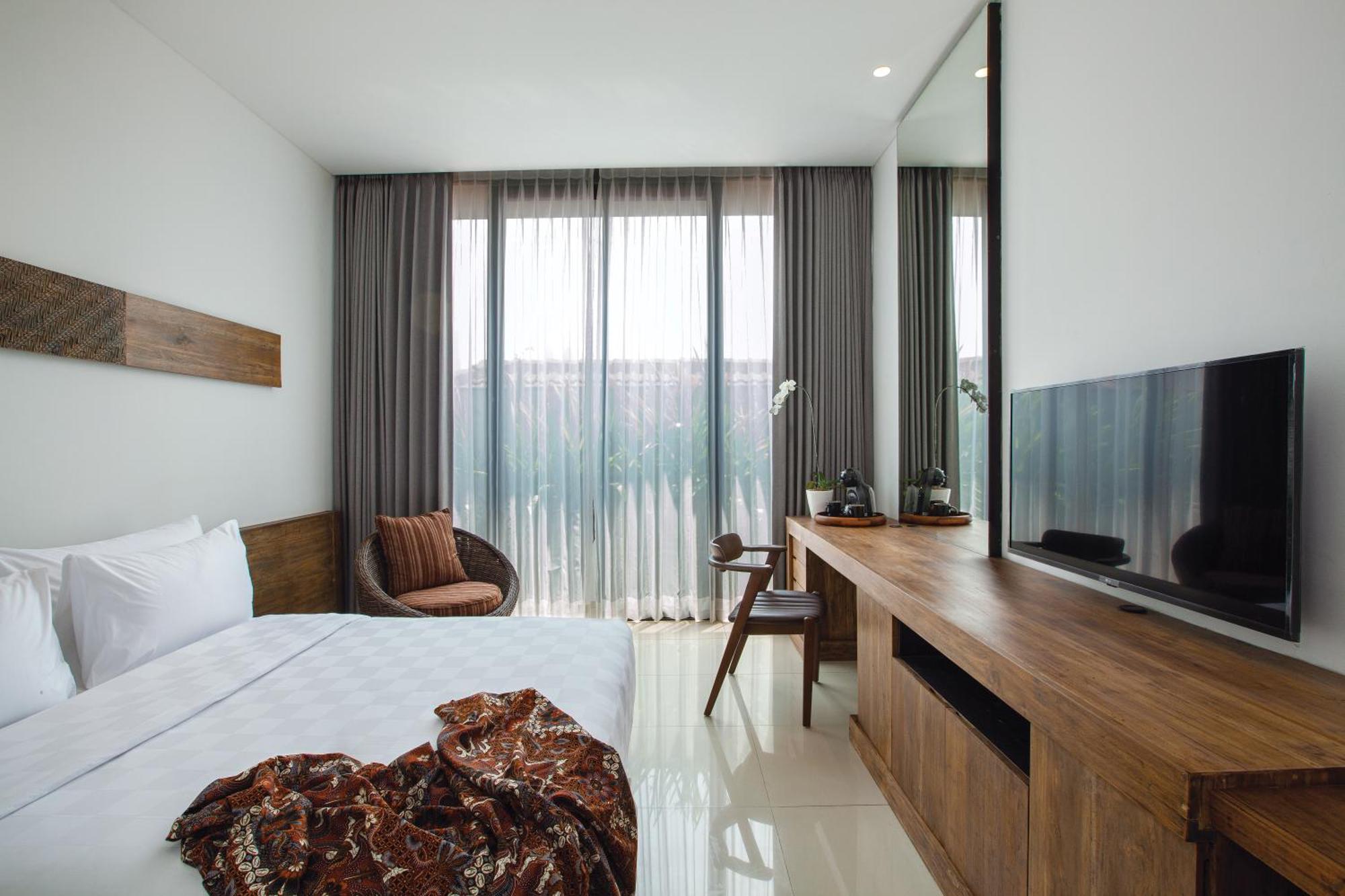 Miers Kuningan (ARTOTEL Curated)